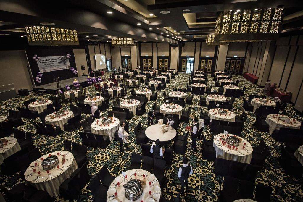 Banquet hall
