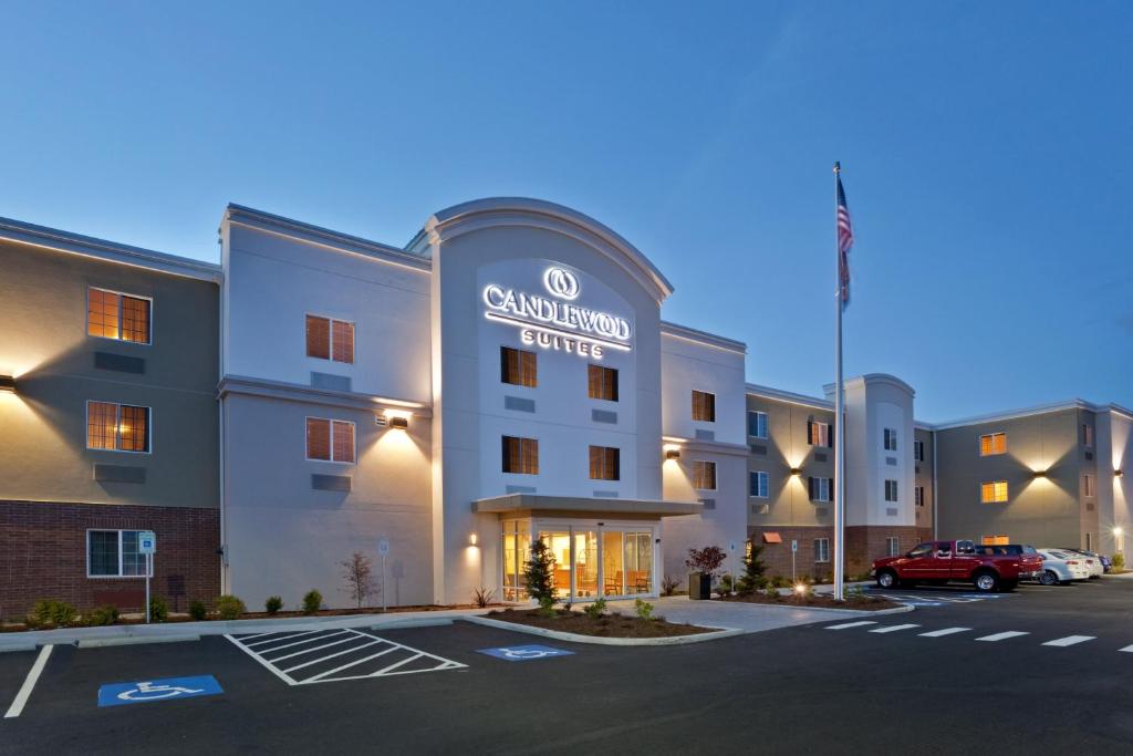 Candlewood Suites Lakewood Photo 12