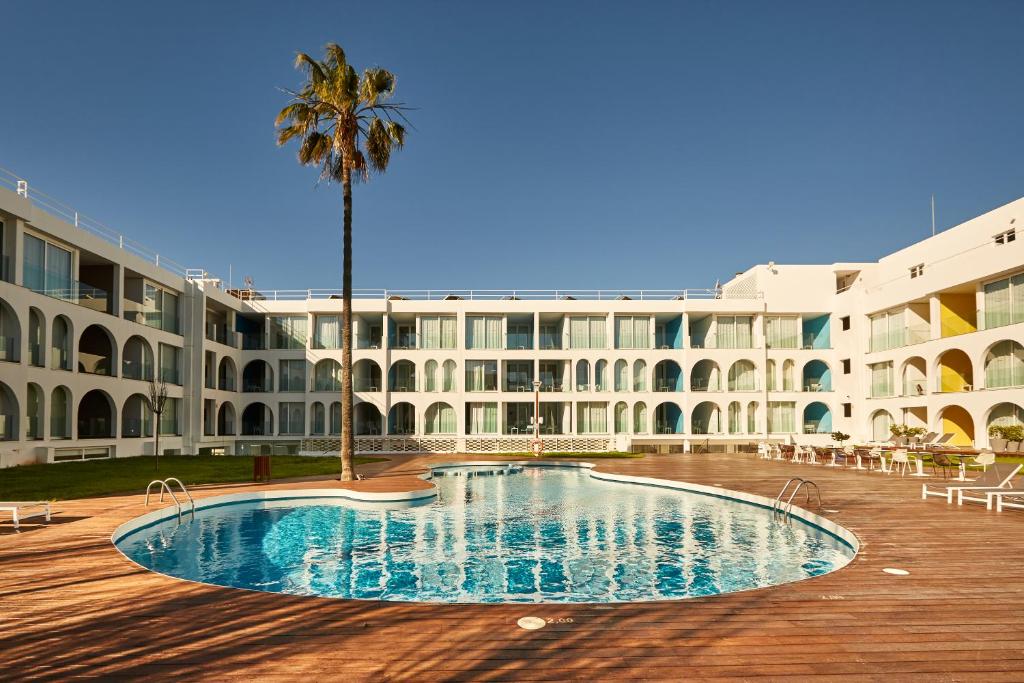Ebano Hotel Apartments &amp; Spa — Hotel in Ibiza