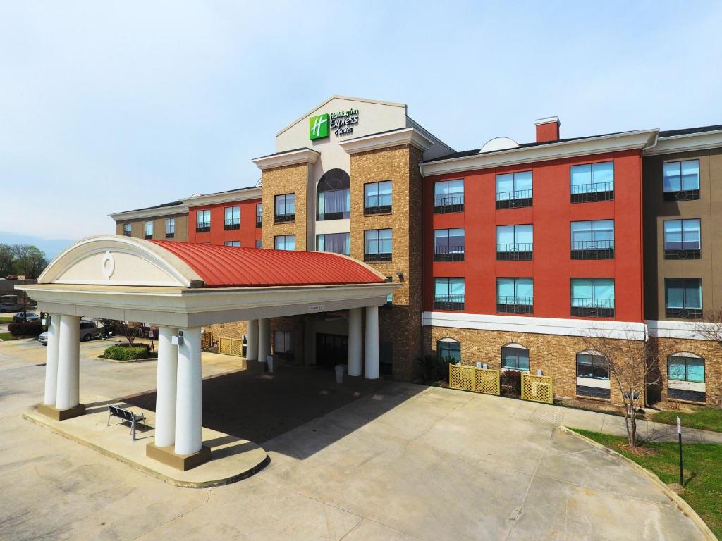 Holiday Inn Express Hotel & Suites Baton Rouge -Port Allen photo