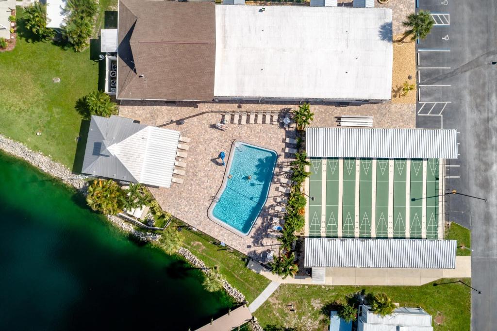 Popular attractions Area Nearby Property