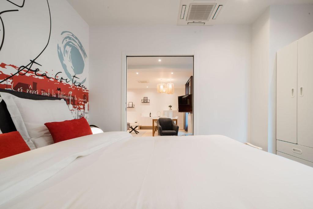 SUITE COCTEAU : au cœur de la Rive Gauche, neuf, design, 2/4/6 personnes - 4