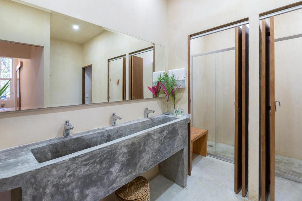 oOstel Smart Hostel - Tulum Pueblo photo