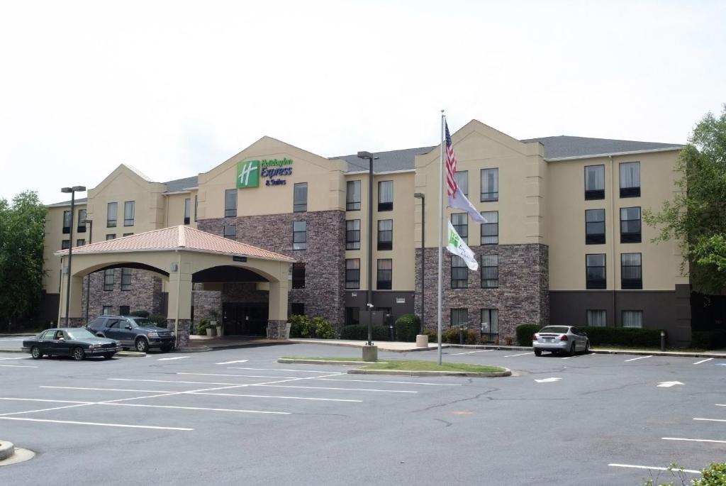 Holiday Inn Express Hotel & Suites Blythewood photo