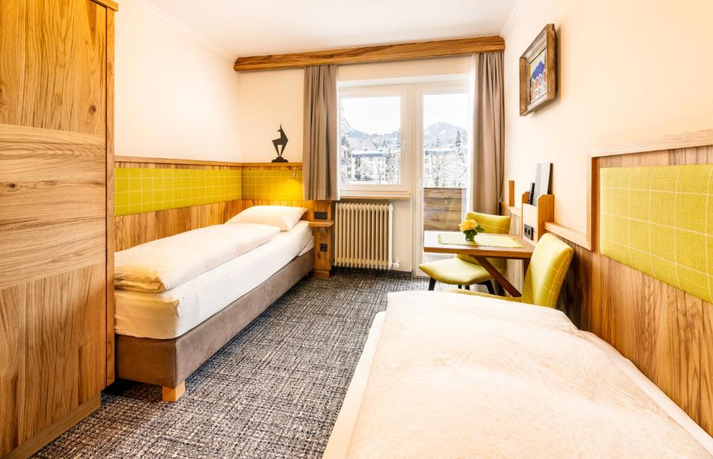 Hotel Garni Entstrasser photo