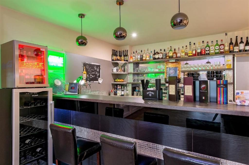 Bar/lounge