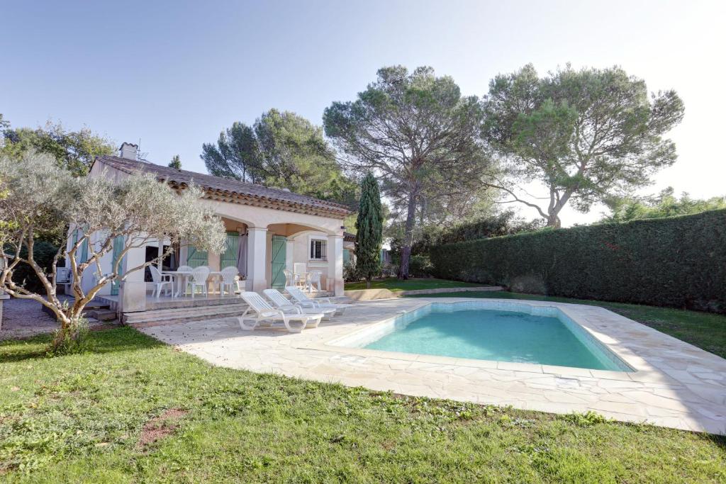 villa de charme, 8 pers, climatisée, piscine chauffée, calme garanti - 2