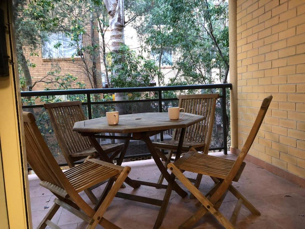 Escape to Strathfield for 8 guests photo