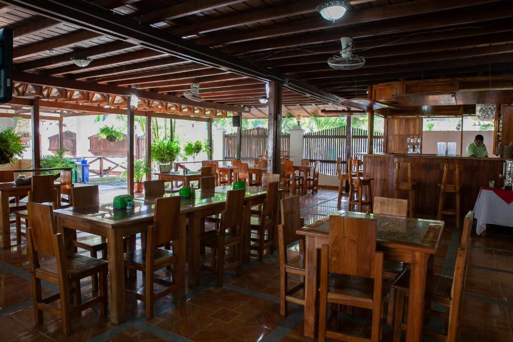 HOTEL BAHÍA PINORROA - 4