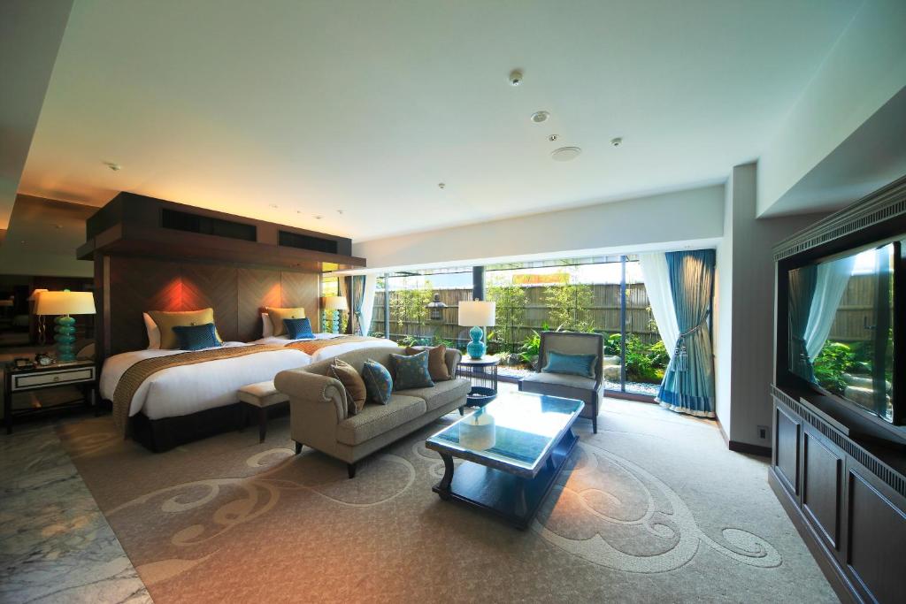 京都センチュリーホテル (Kyoto Century Hotel)