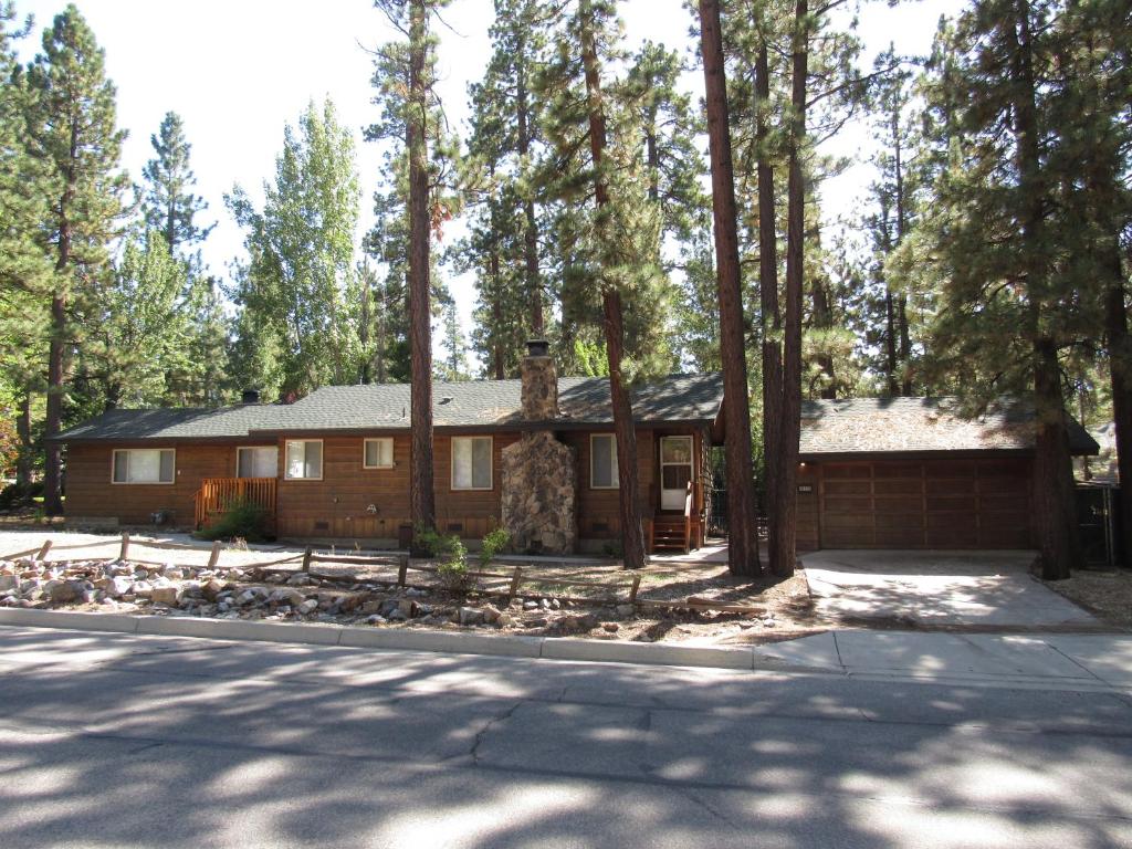 Monticello, Big Bear Lake