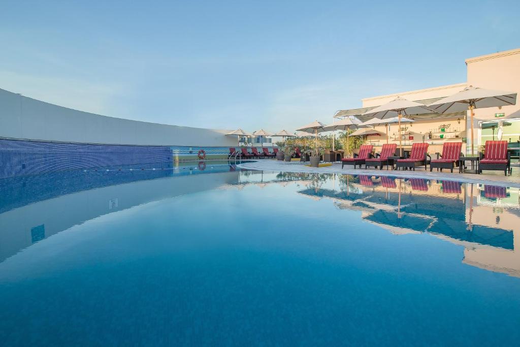 Holiday International Hotel -Embassy District  photo