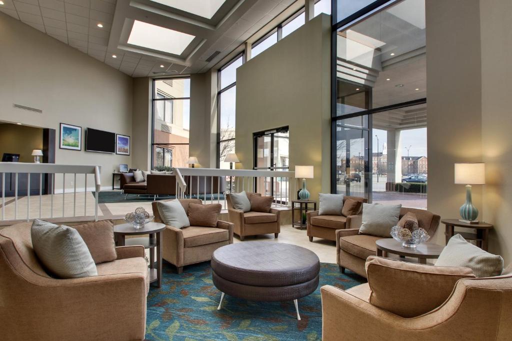 Candlewood Suites Wichita East photo
