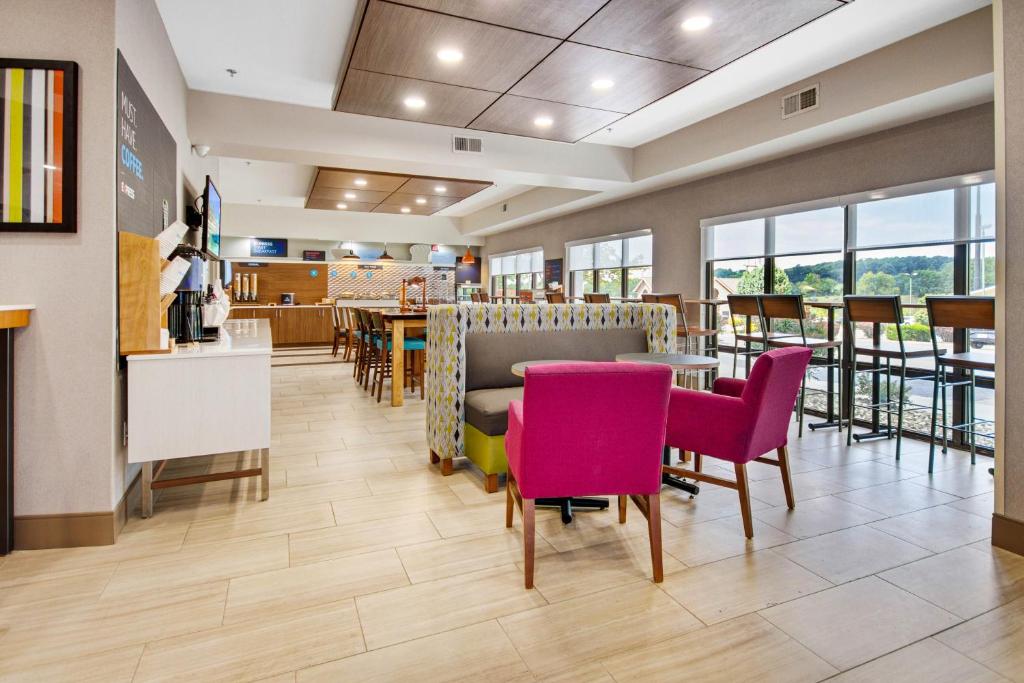 홀리데이 인 익스프레스 더블린 바이 IHG (Holiday Inn Express Dublin By IHG)