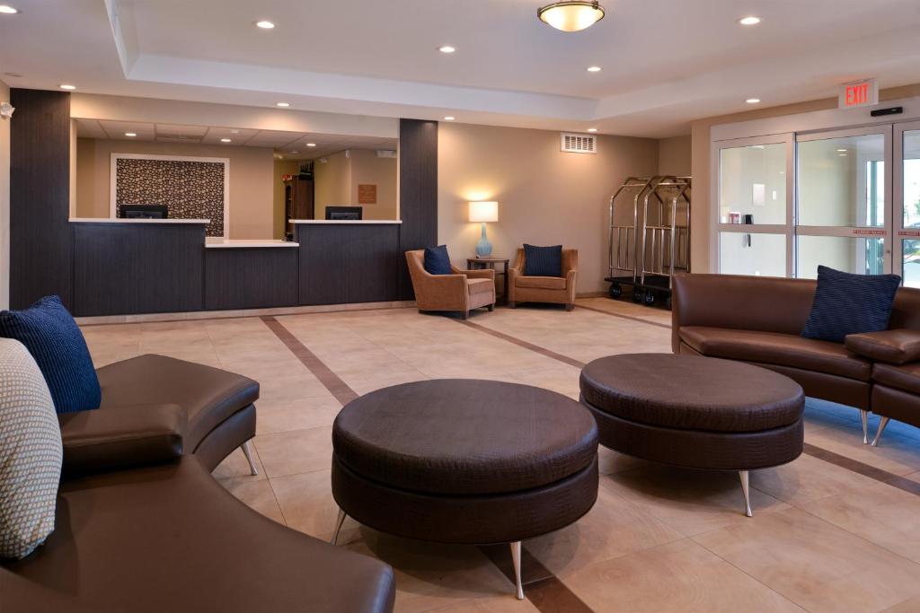 CANDLEWOOD SUITES - LODI photo