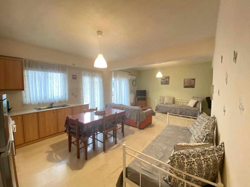 Διαμερισμα 65 τμ στην καρδια της πολης — Hotel in Tripolis