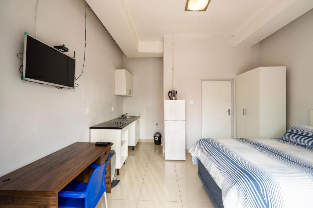 Hasate Guest House 10 Florence street Oakdale Belliville 7530 cape town south African photo
