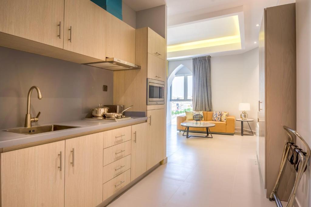 Kitchen, Ewaa Express Hotel - Buraydah in Buraydah