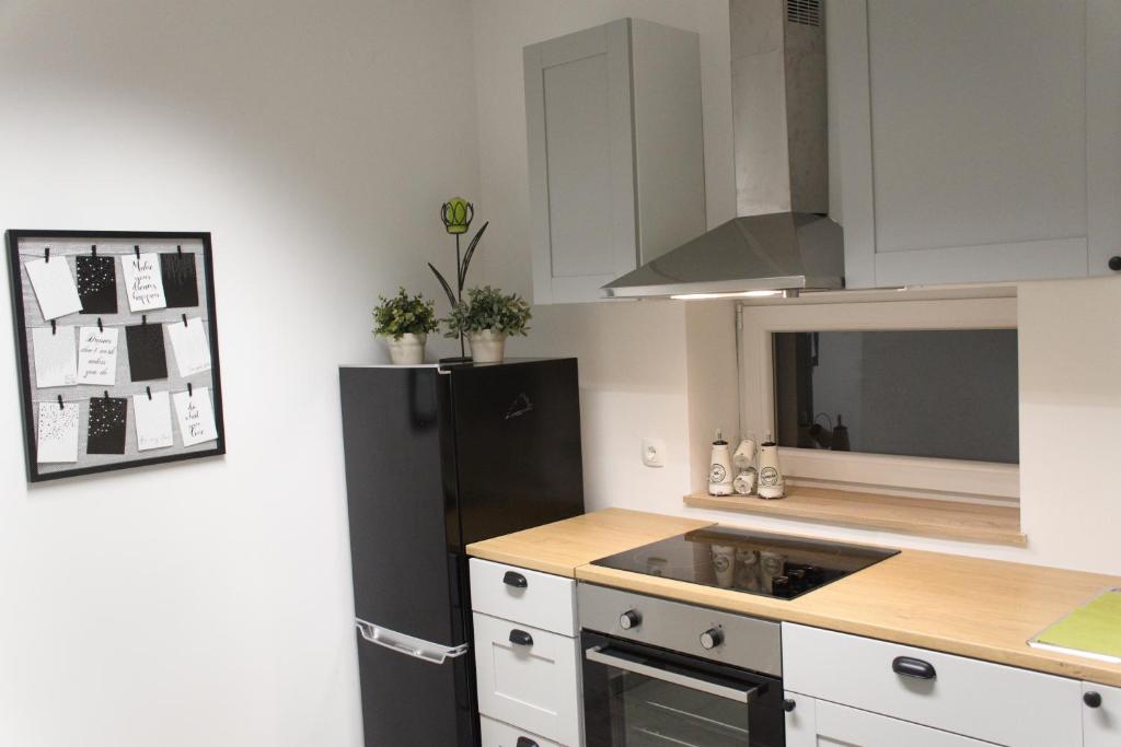 Apartment Anna - FREE PICKUP from or DROP OFF to Zagreb airport - please give three days advance not photo