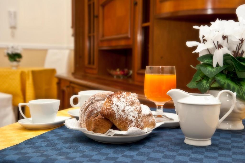 Essen und Erfrischungen