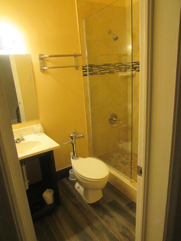 Popular attractions Area Nearby Property