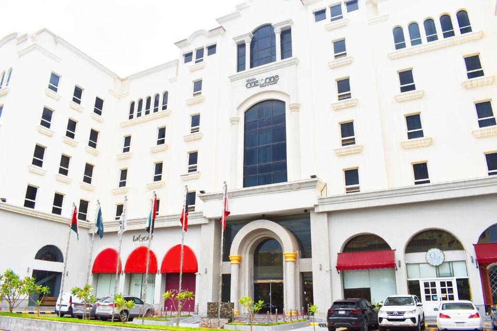 One to One, Al Khobar