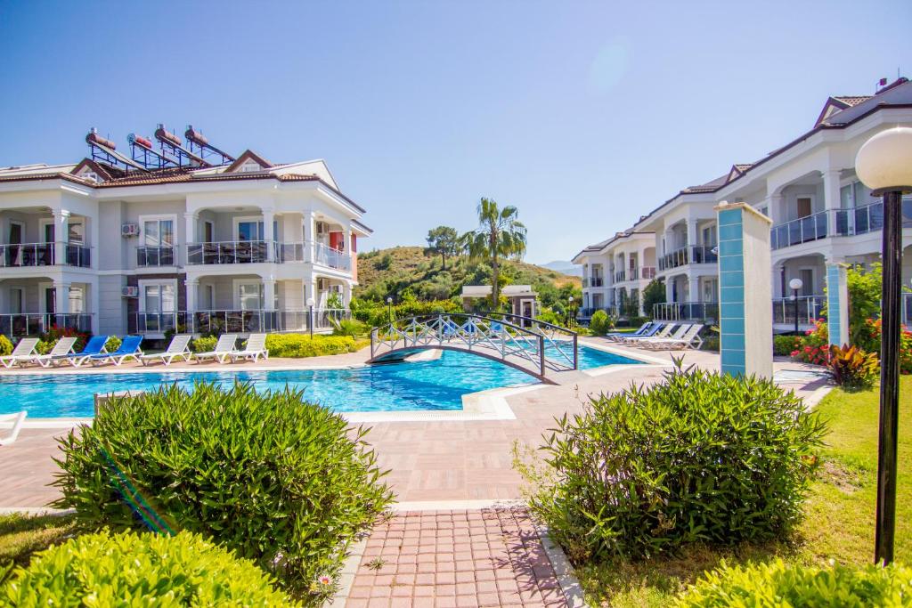 Legend Apartments photo