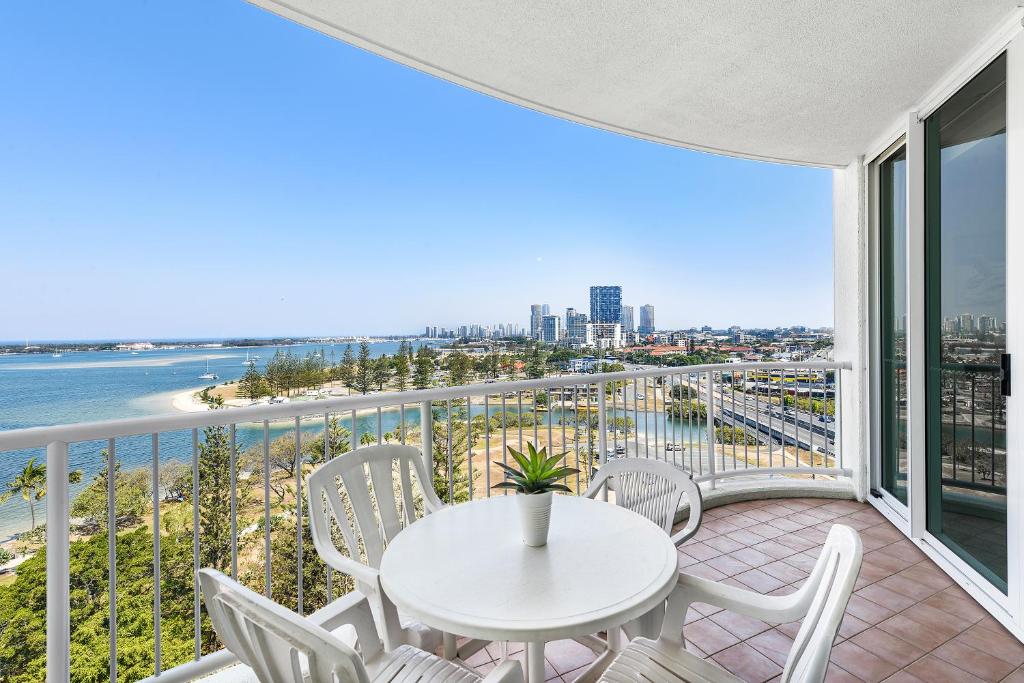 Balcony/terrace, Crystal Bay on the Broadwater in Gold Coast