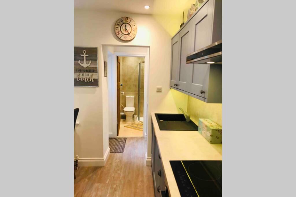 Seascape Cottage, Ventnor photo 8