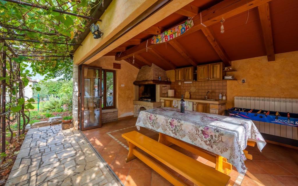 ALEKS house with apartments, Umag