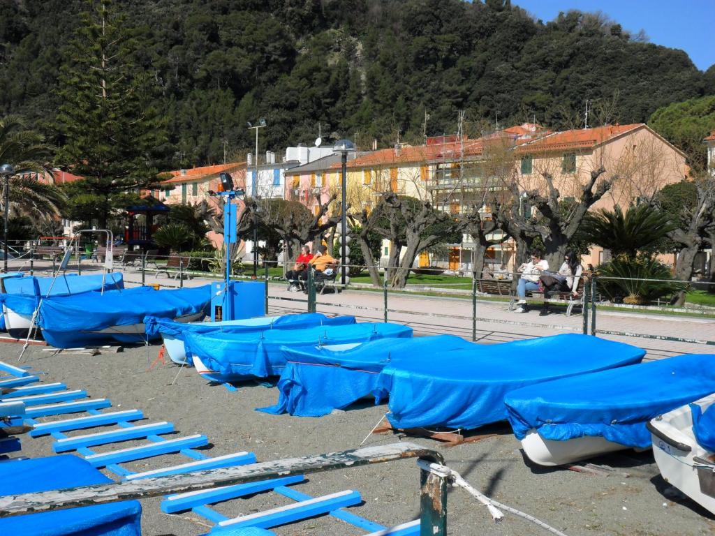 RIVA: TRA 5 TERRE E PORTOFINO photo