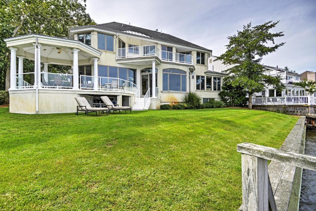Elegant Riverfront Home with Expansive Views, Point Pleasant