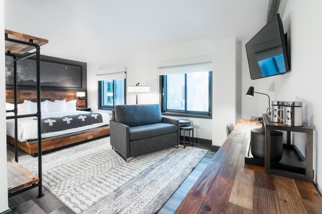 Gravity Haus Breckenridge - Room image