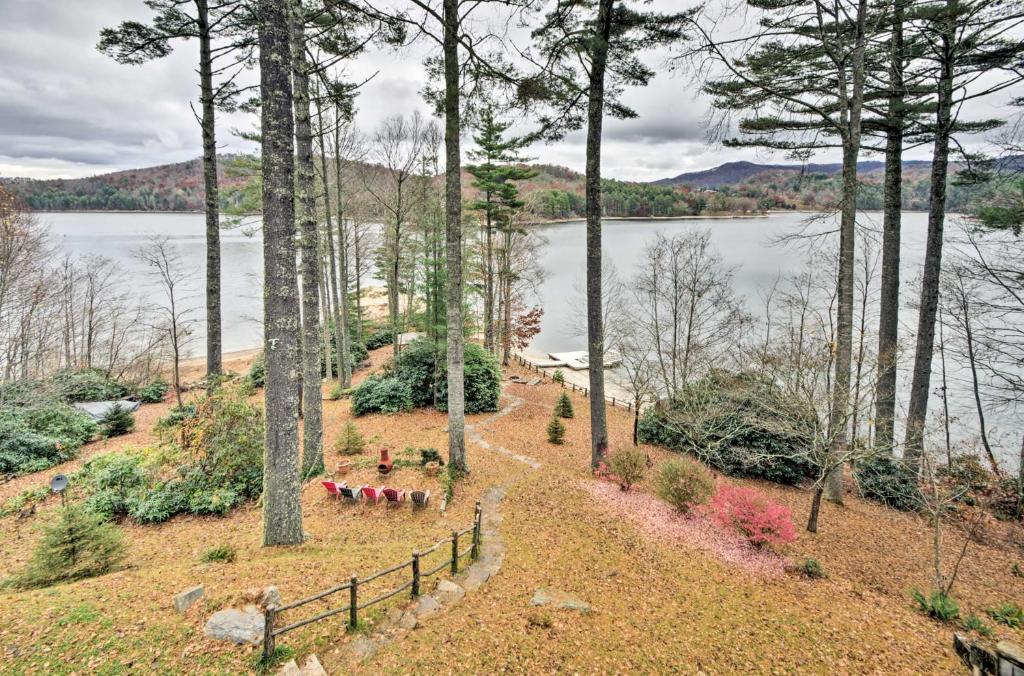 Creekside Comfort in Cullowhee (NC) reviews, prices of Hotels