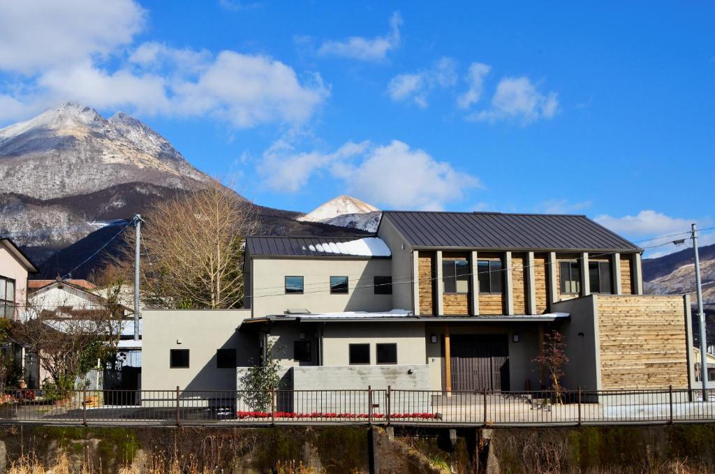 Yufuin Tsuru no Yu, Jufu