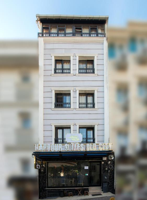 Harbour Suites Old City photo