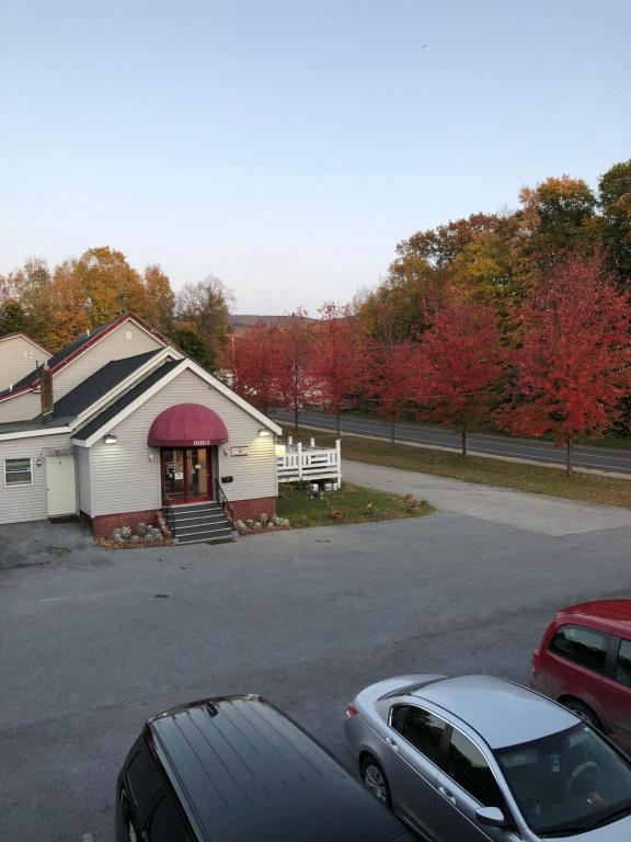 The Autumn Inn ViaMichelin HOTEL Bennington VT 05201
