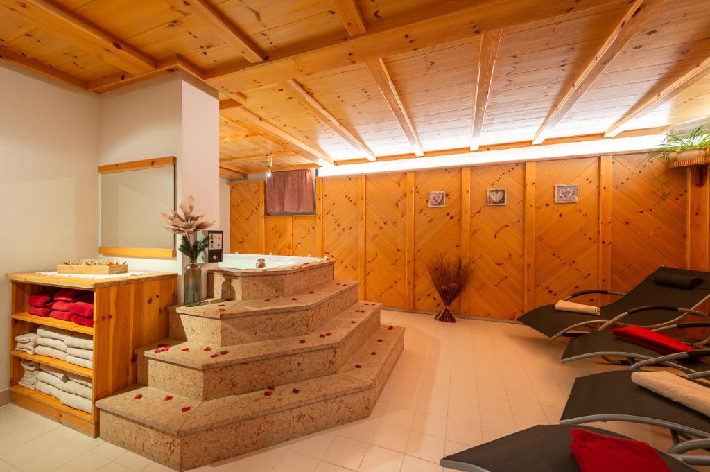 Spires Hotel - 4