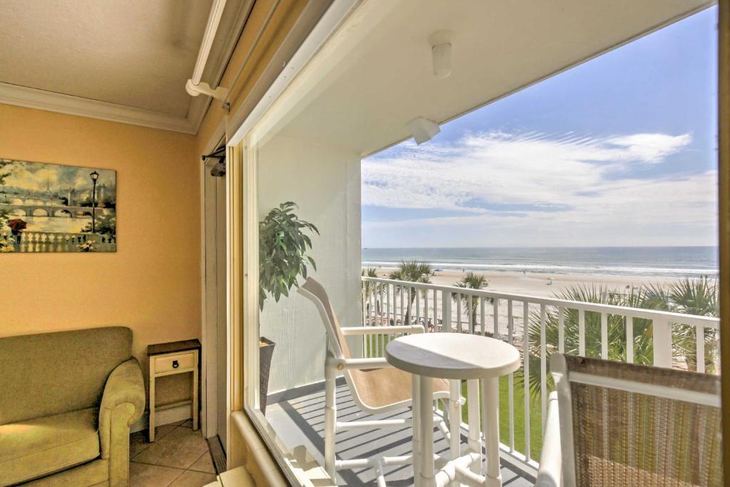 Daytona Beach Studio with Oceanfront Balcony and Pool! photo