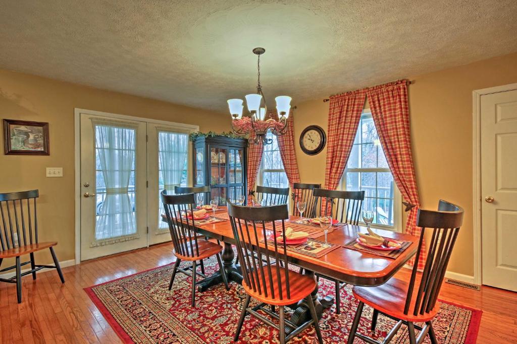 Circleville Casa con 5 Private Acres e Mtn Views!, Casa vacanze Circleville