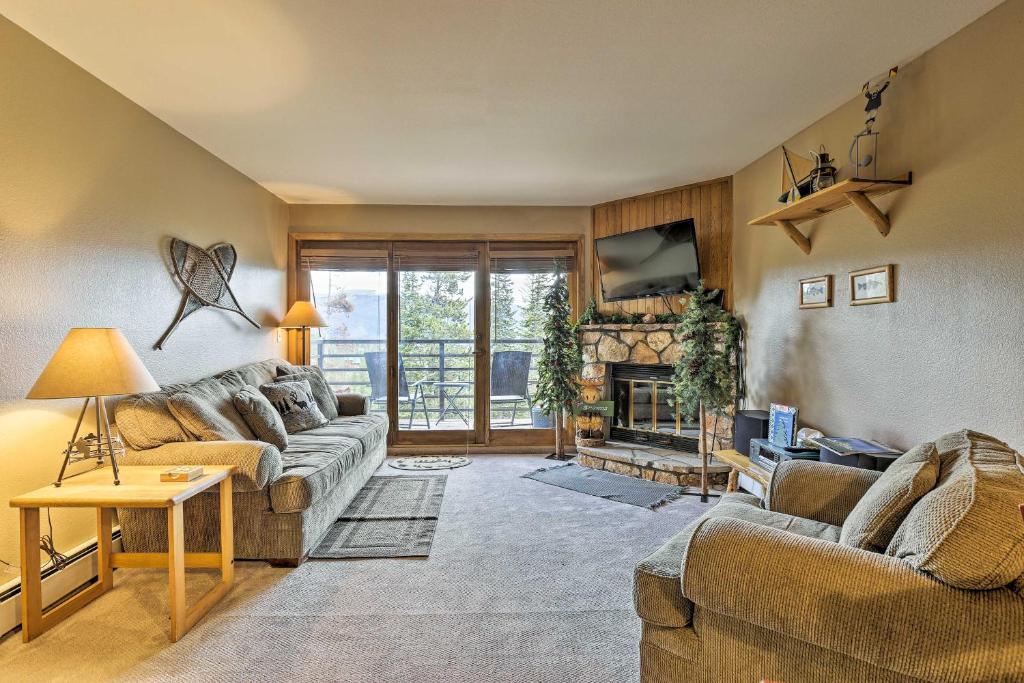 10 Mi to Keystone Updated Mtn-View Condo, Silverthorne