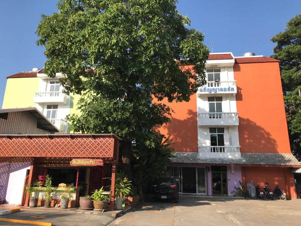Apinya Court — Hotel in Chiang Mai