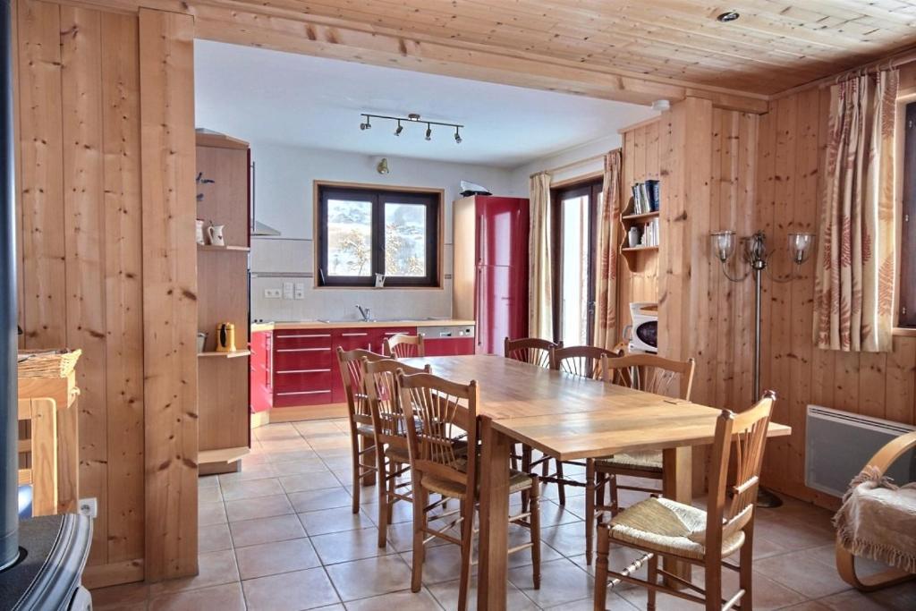 CHALET AVEC VUE DEGAGEE - SAINT JEAN D'AULPS - 8 PERSONNES - MOUILLETTES - 4