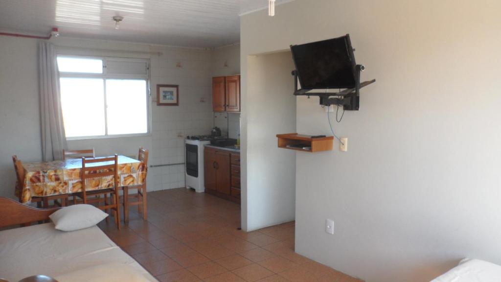 Shared lounge/TV area