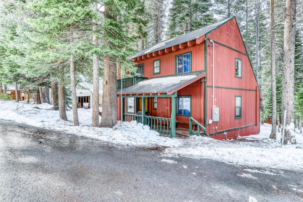 Charming Mountain Chalet, Truckee