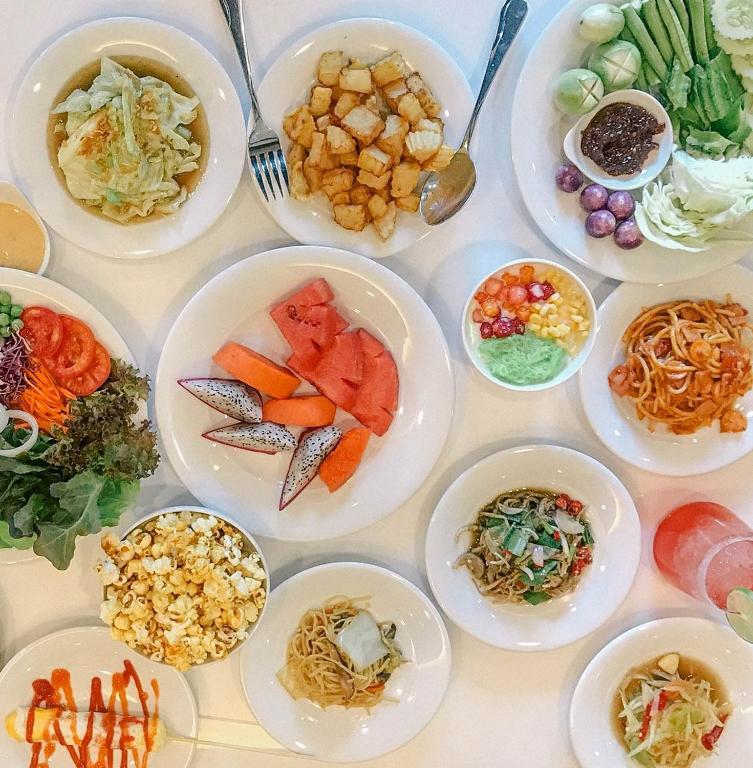 อาหารและเครื่องดื่ม