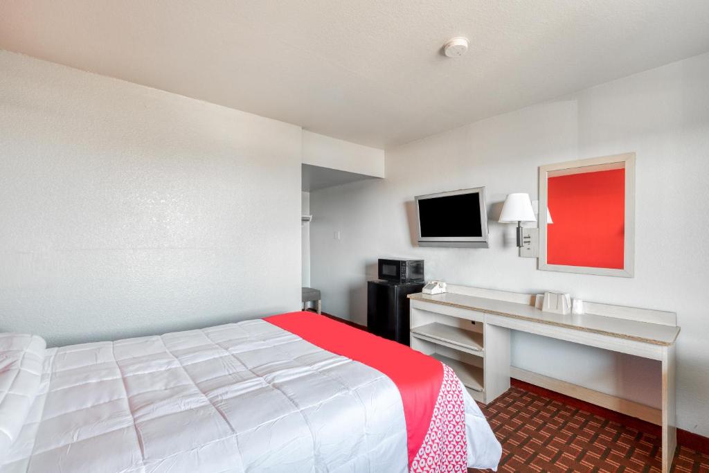 OYO Hotel Houston Southwest I-69 Photo 14