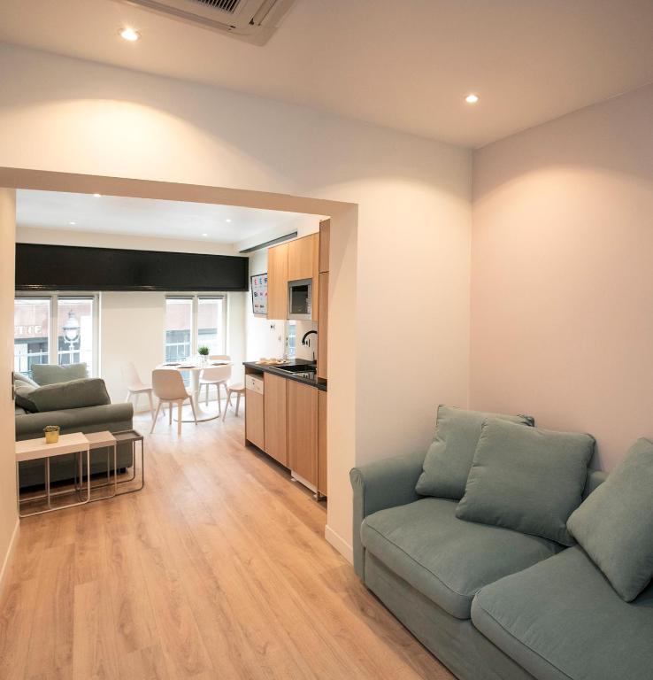 Apart 2 Opera New 2-3 Rooms for 4 guests - 3
