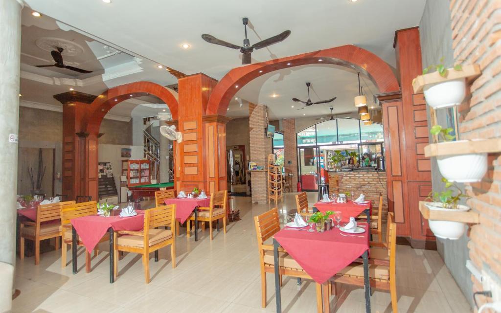 Restaurant, Best Central Point Hotel in Phnom Penh