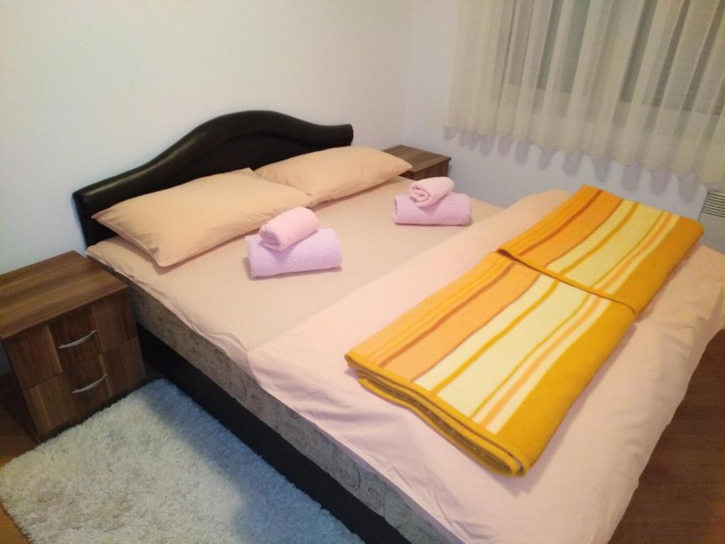 FEEL LIKE HOME - 5
